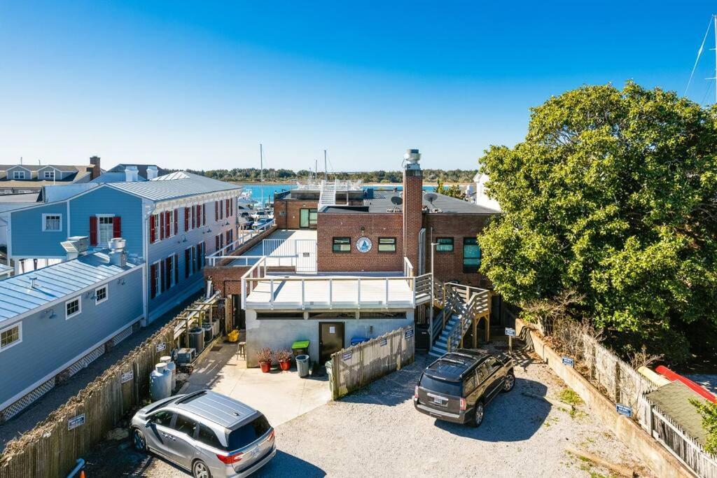 Why Knot Getaway...Rooftop With Waterview! Unit D Beaufort Exteriér fotografie