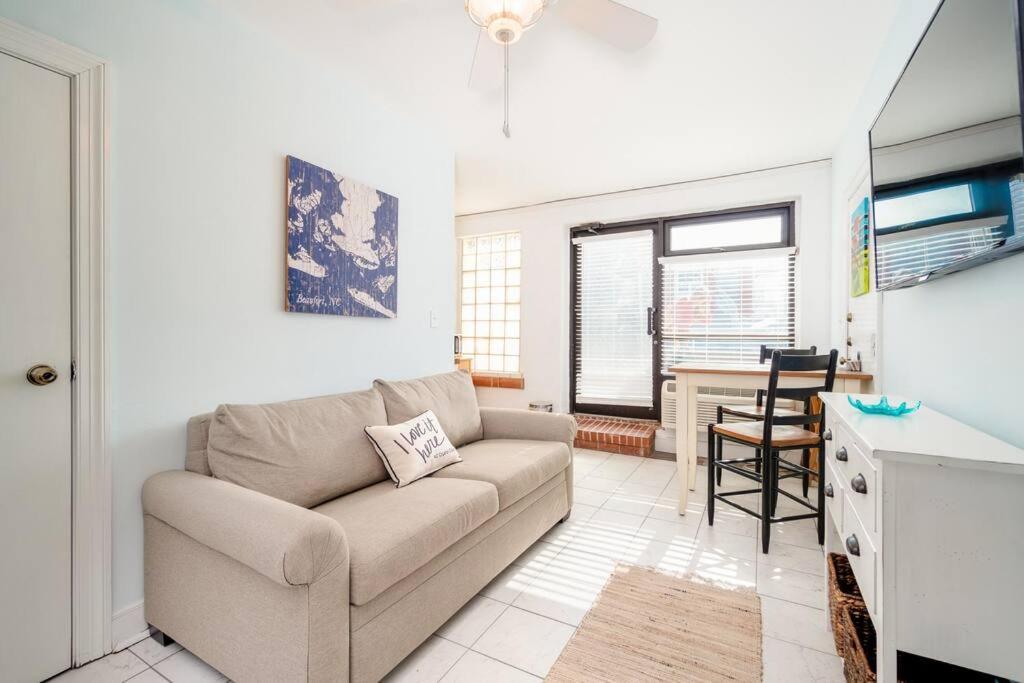 Why Knot Getaway...Rooftop With Waterview! Unit D Beaufort Exteriér fotografie