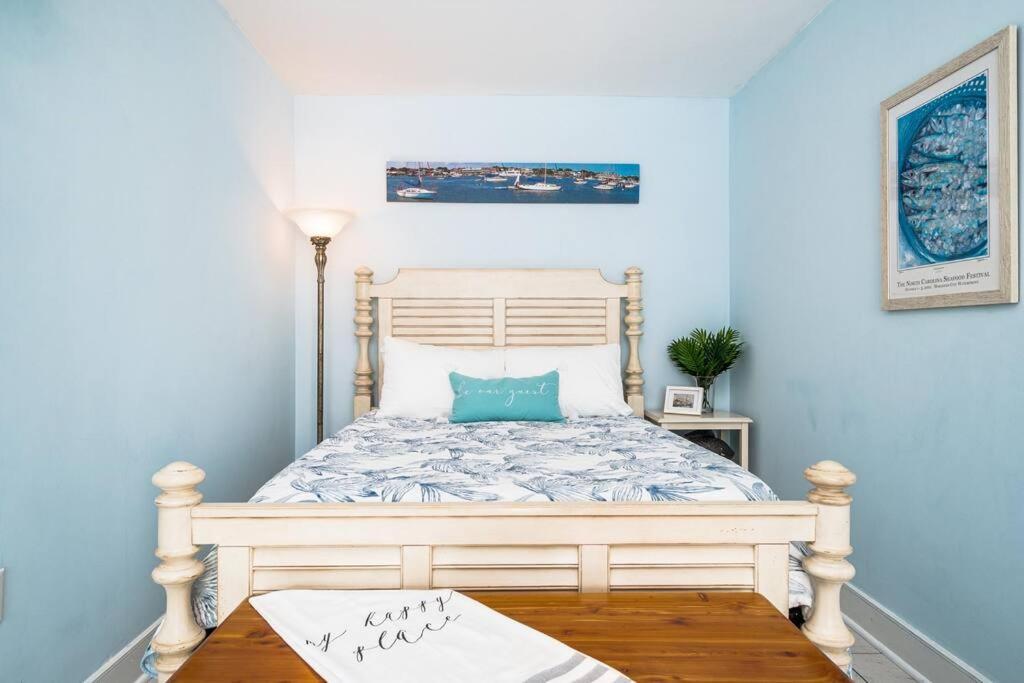 Why Knot Getaway...Rooftop With Waterview! Unit D Beaufort Exteriér fotografie